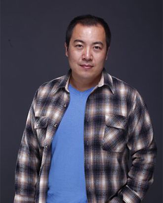 操屄操操操影视表演部部主任、表演教师